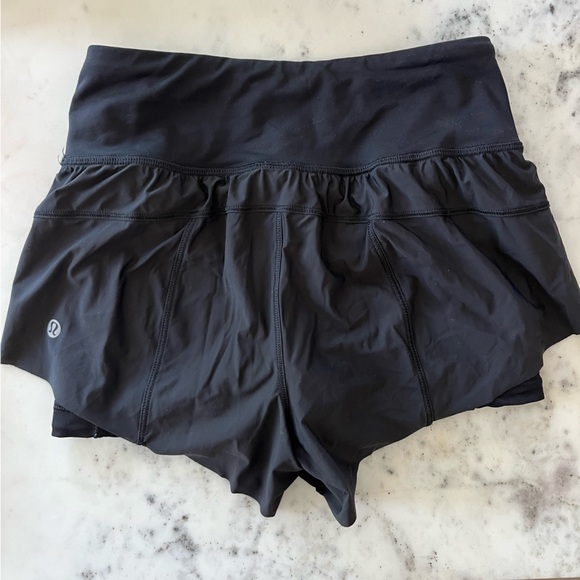Lululemon Squad Goals Shorts sz 2 - Picture 5 of 6